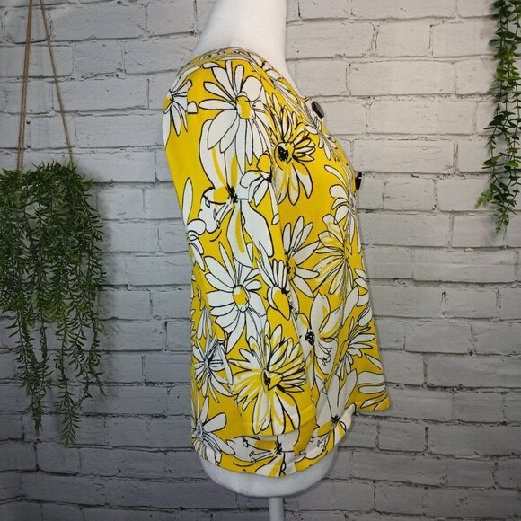 WOMENS CABLE AND GAUGE YELLOW DAISY BUTTON UP SWEATER, SIZE MISSY SMALL - Picture 3 of 6